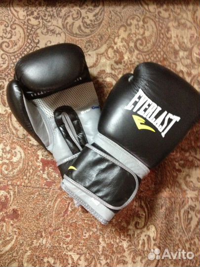 Перчатки боксерские