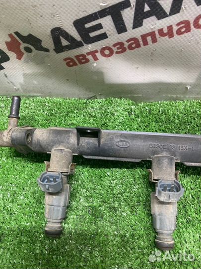 Топливная рейка с форсунками Kia Spectra седан 1.6