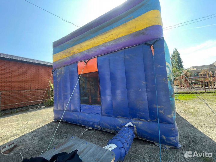 Батут миньоны 3д