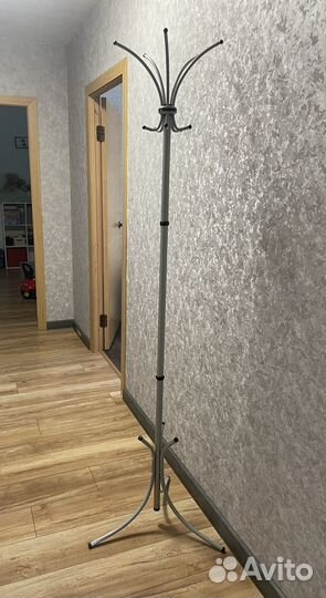 Вешалка напольная