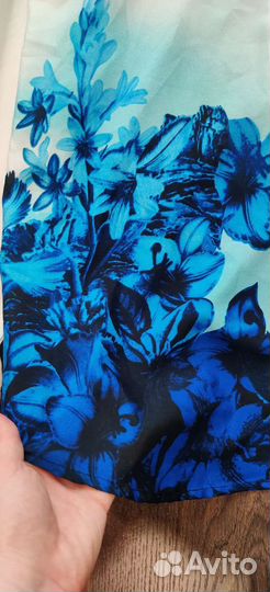 Блузка женская размер м белая с цветами