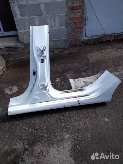 Hyundai Solaris порог левый