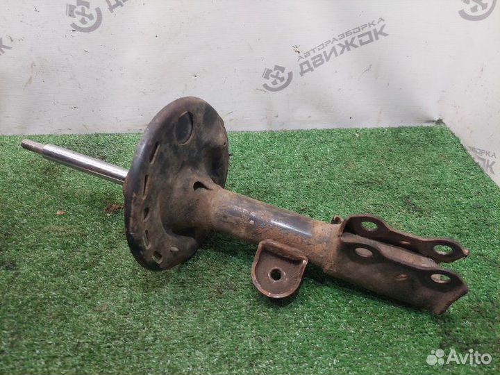 Амортизатор подвески передний левый Toyota Rav4