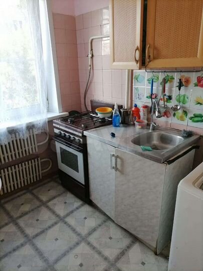 3-к. квартира, 46 м², 3/5 эт.
