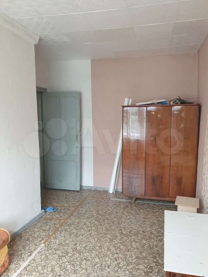 Комната 14,3 м² в 3-к., 2/2 эт.