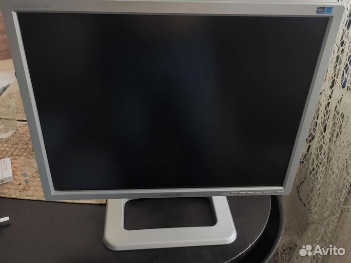 Монитор samsung syncmaster 214t