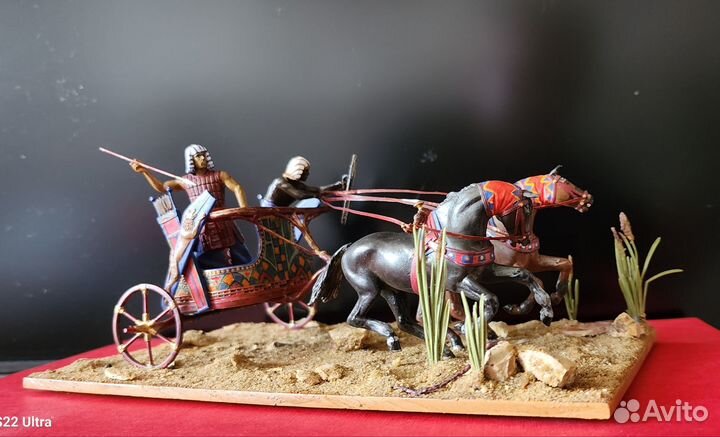 Оловянная миниатюра