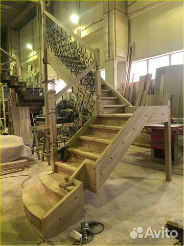 Лестница деревянная / Лестница на заказ