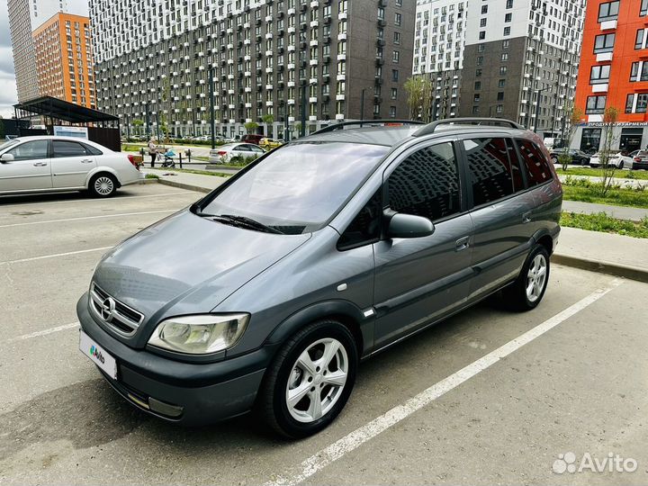 Opel Zafira 1.8 МТ, 2004, 250 000 км