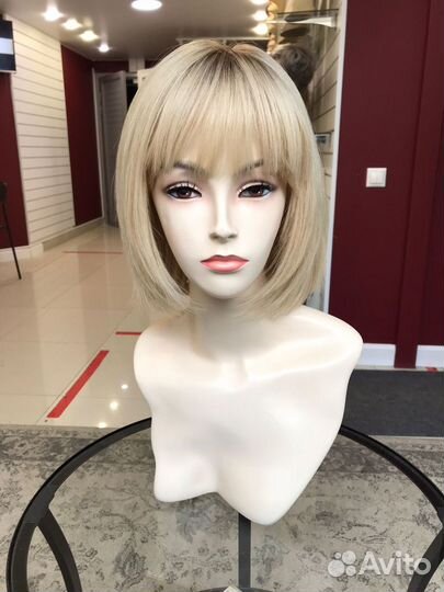 Парик натуральный с чёлкой