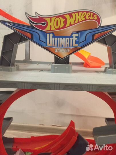 Набор игровой Hot Wheels Сити Невообразимый гараж
