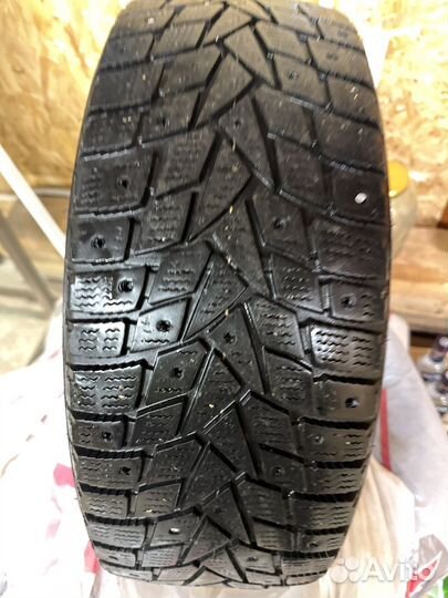 Dunlop SP Winter Ice 02 205/55 R16 94T