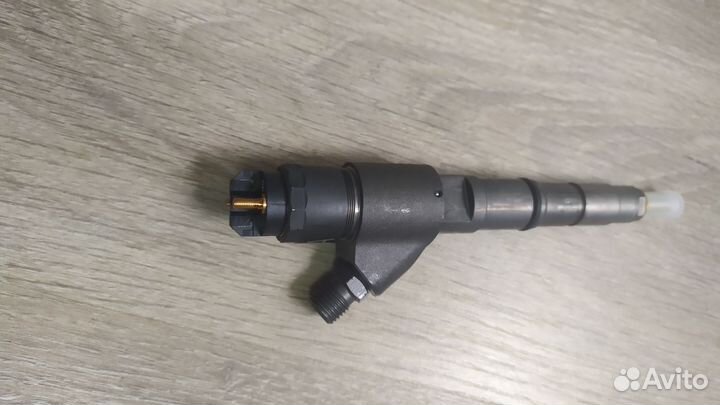 Форсунка тнвд 21147445 Volvo