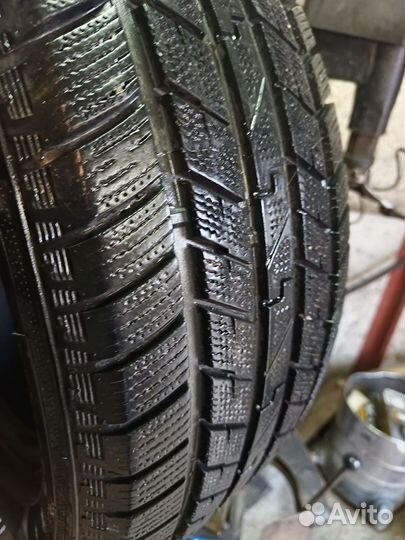 RoadX RX Frost WH03 235/60 R18