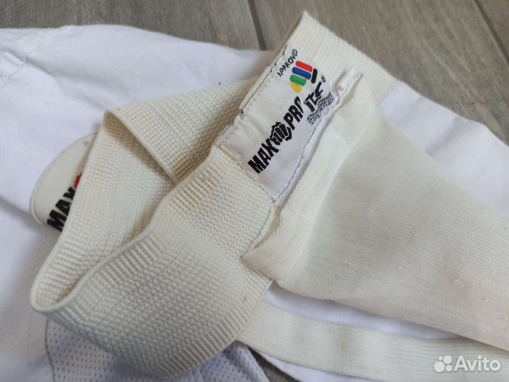 Экипировка для тхеквондо добок перчатки