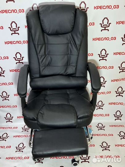 Офисное кожанное кресло руководителя