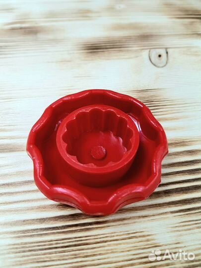 Устройство для закрывания пэт бутылок Pegas Twist