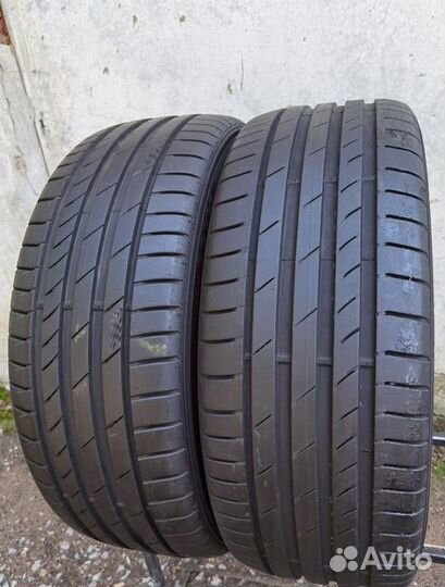 Kumho Ecsta PS71 235/45 R18 98Y