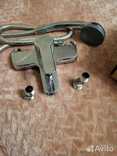 Смеситель для ванны с душем