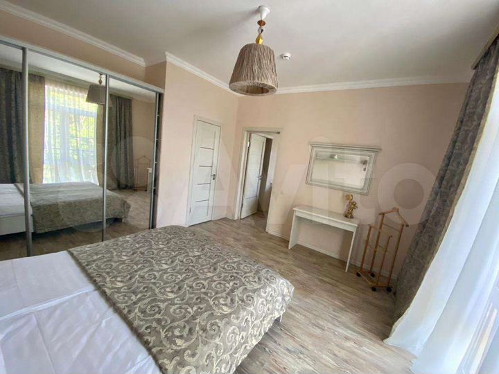 Комната 25 м², 1/3 эт.