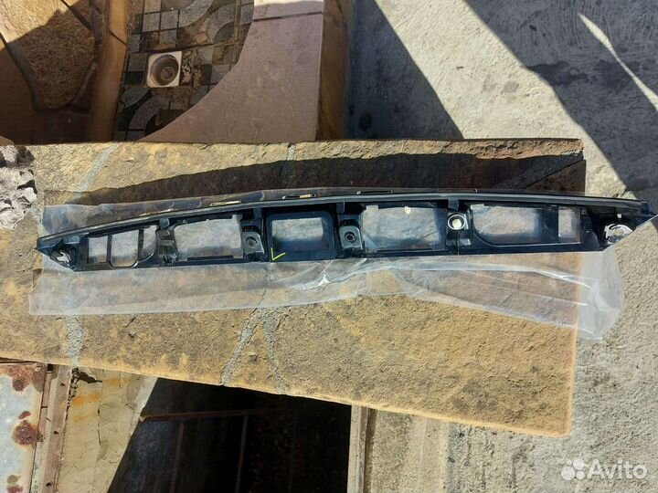 Молдинг на крышку богажника камри v70