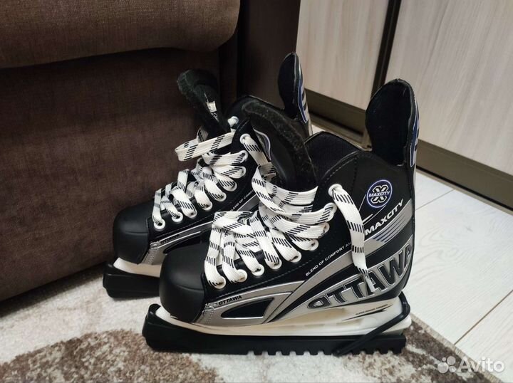 Коньки хоккейные размер 36