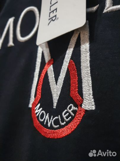 Футболка Moncler — выбор современных модников