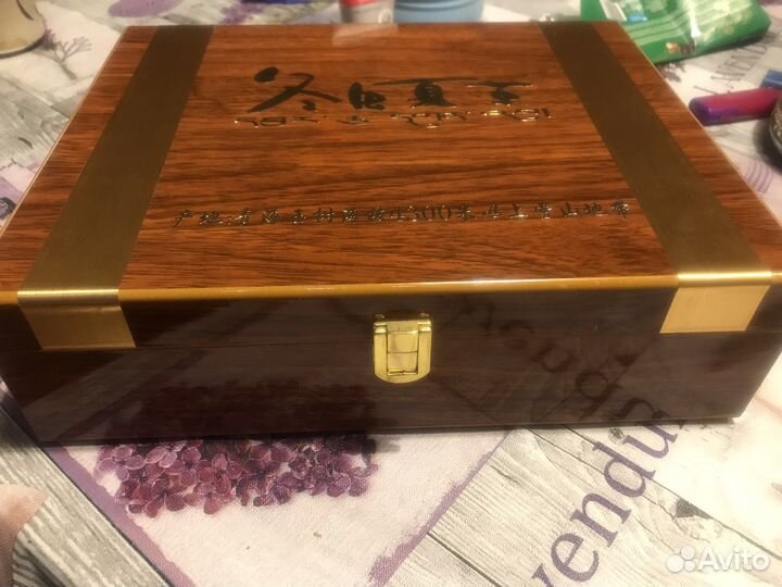 Лакированная коробка из под корня женьшеня