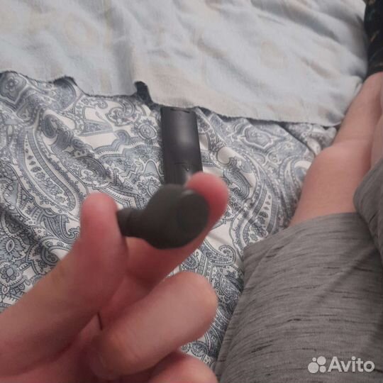 Беспроводные наушники jbl и колонка jbl charge 3