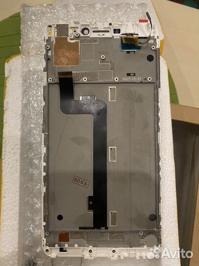 Дисплей с рамкой mi max2