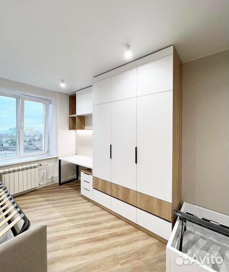 Распашной шкаф на заказ