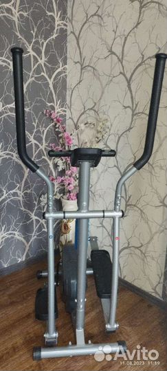 Эллиптический тренажер tourneo