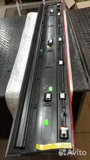 Накладка двери передней правой VW touareg (2010)