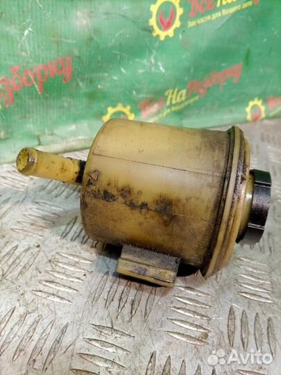 Бачок гур Nissan Primera P11 2.0 1997