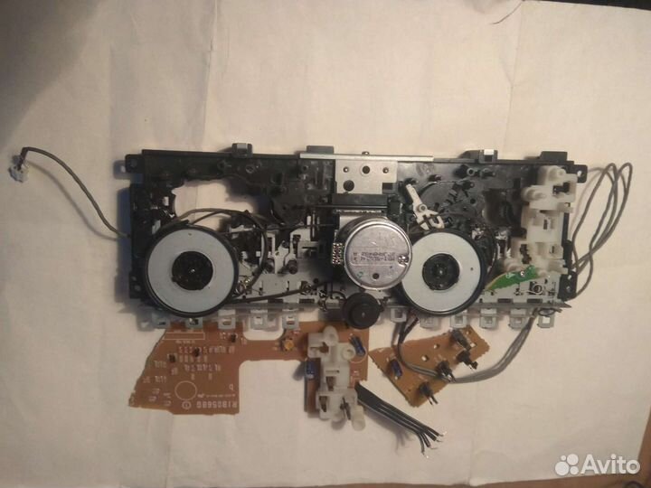 Лентопротяжный механизм