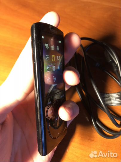 Sony Walkman NWZ-S764
