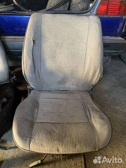 Комплект сидений volkswagen golf 2