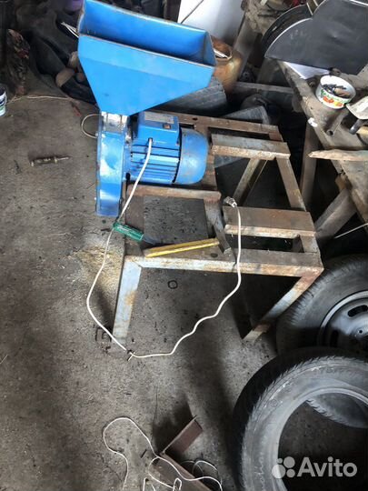 Зернодробилка и глушитель