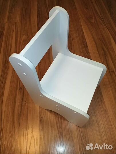 Столик и стульчик для детей