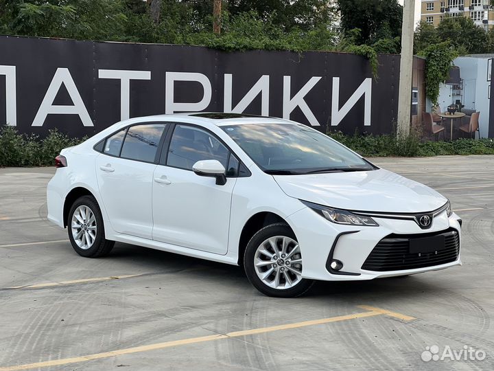 Toyota Corolla 1.2 CVT, 2022, 35 км