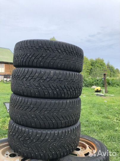 Nokian Tyres Hakkapeliitta 8 SUV 225/65 R17