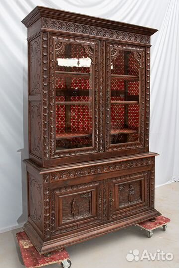 Книжный шкаф буфет в бретонском стиле