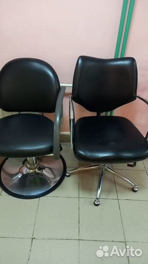Парикмахерские кресло