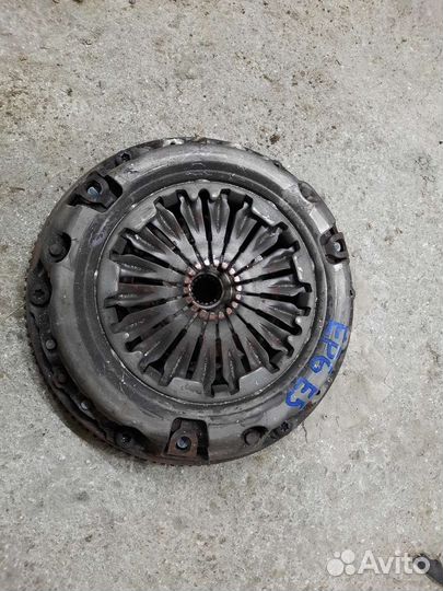 Маховик с комплектом сцепления Peugeot 308 1.6 EP6