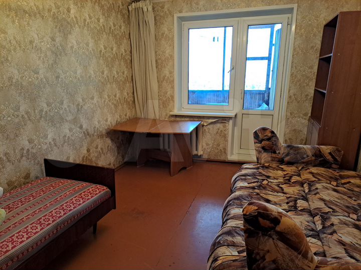 4-к. квартира, 90 м², 9/9 эт.