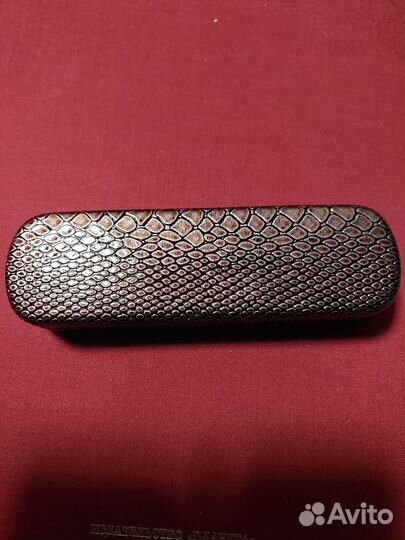 Футляр для очков