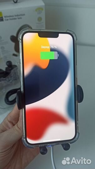 Держатель для телефона с беспроводной зарядкой