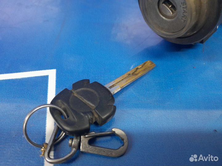 Замок зажигания Toyota Land Cruiser UZJ100 2UZ-FE