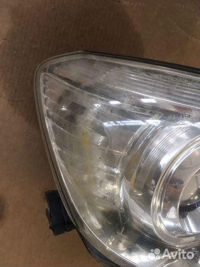 Фара передняя правая Toyota RAV4(1648)