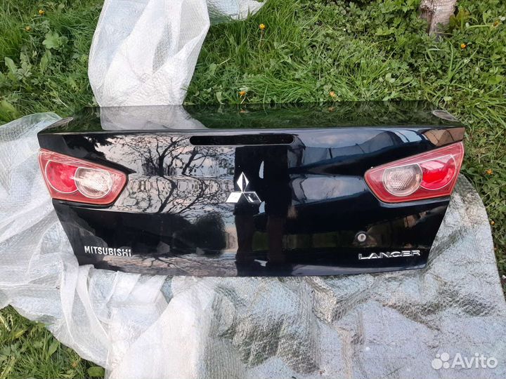 Крышка богажника